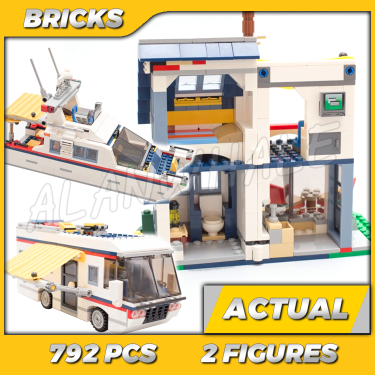 Model Kit Yacht - 792 قطعة 3 في 1 مجموعة