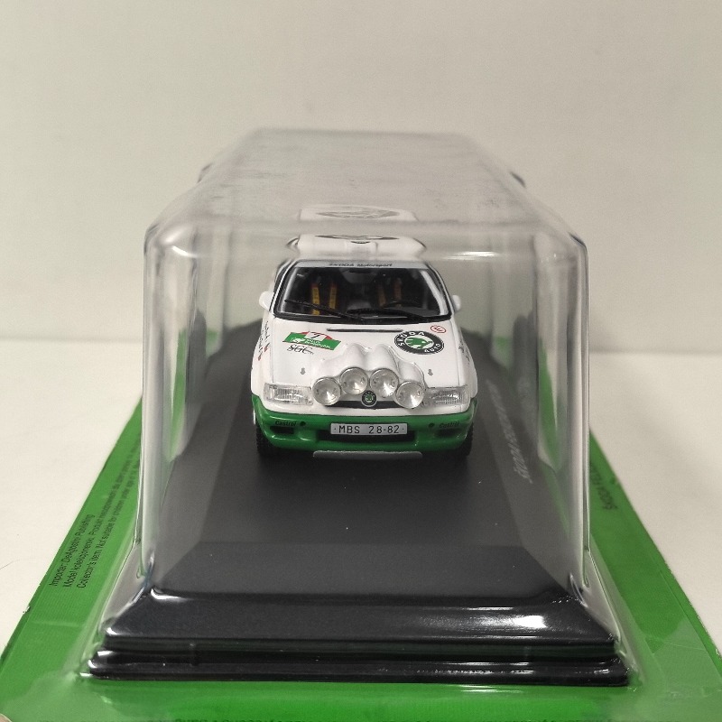 نموذج سيارة SKODA FELICIA مصغر - مراجعة Model Kit Cars وسعره