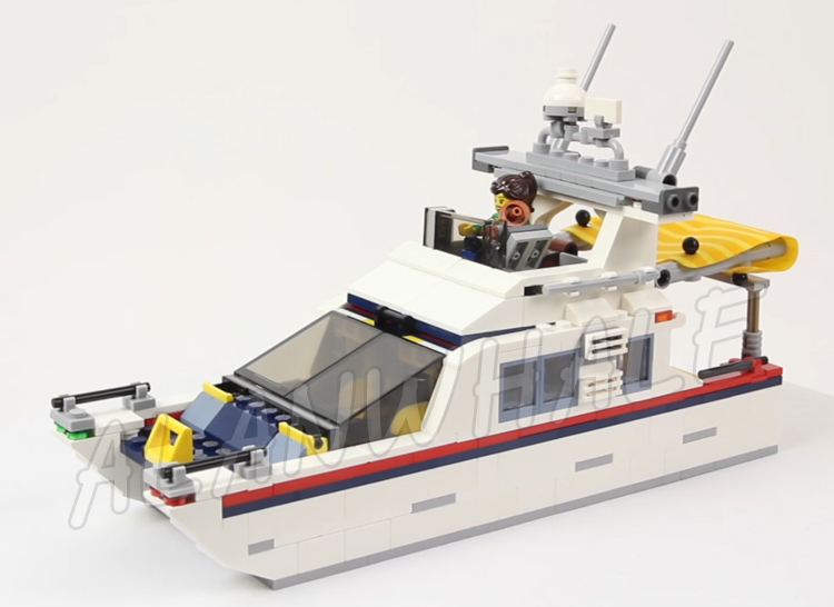 792 قطعة 3 في 1 مجموعة بناء يخ - مراجعة Model Kit Yacht وسعره