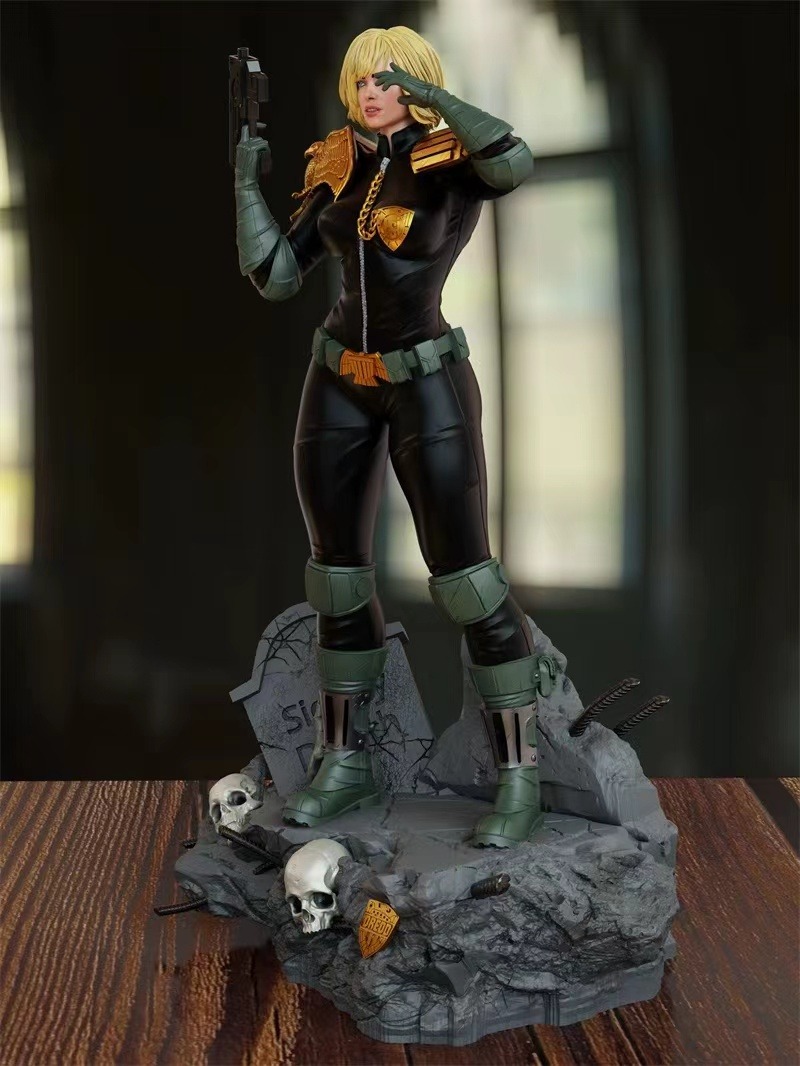 طقم نموذج شخصية راتنج للطباعة  - مراجعة Model Kit Judge وسعره