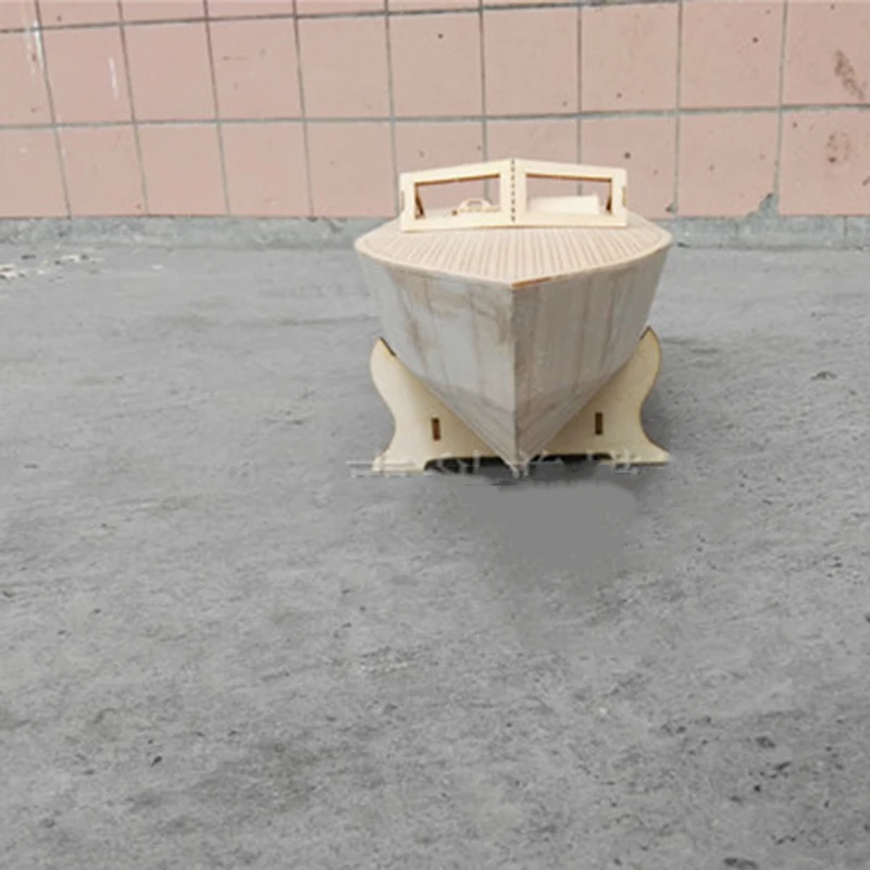 طقم قارب خشبي مصنوع يدويًا من  - مراجعة Model Kit Yacht وسعره