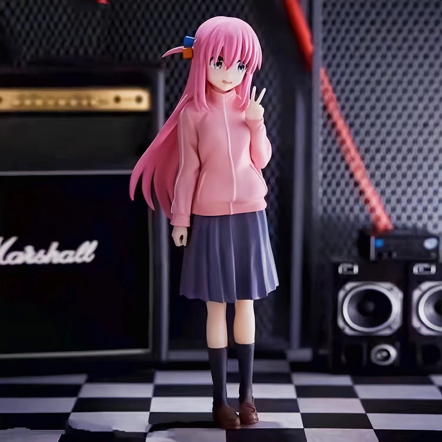شخصيات جوتوه هيتوري أنمي يابان - مراجعة Model Kit Bocchi وسعره