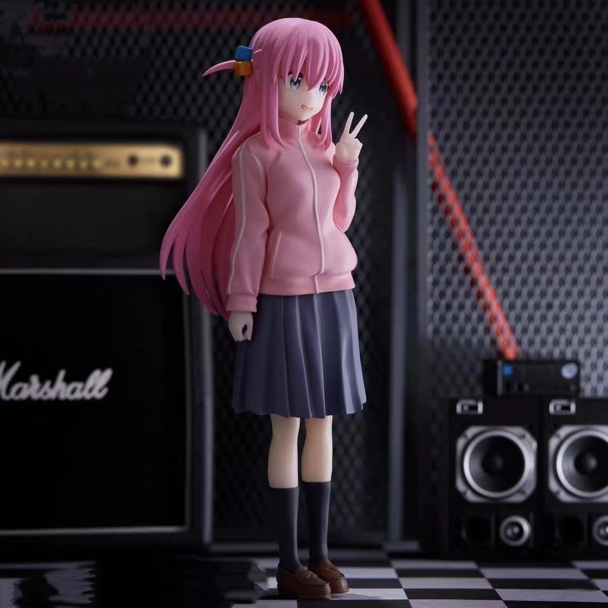 شخصيات جوتوه هيتوري أنمي يابان - مراجعة Model Kit Bocchi وسعره