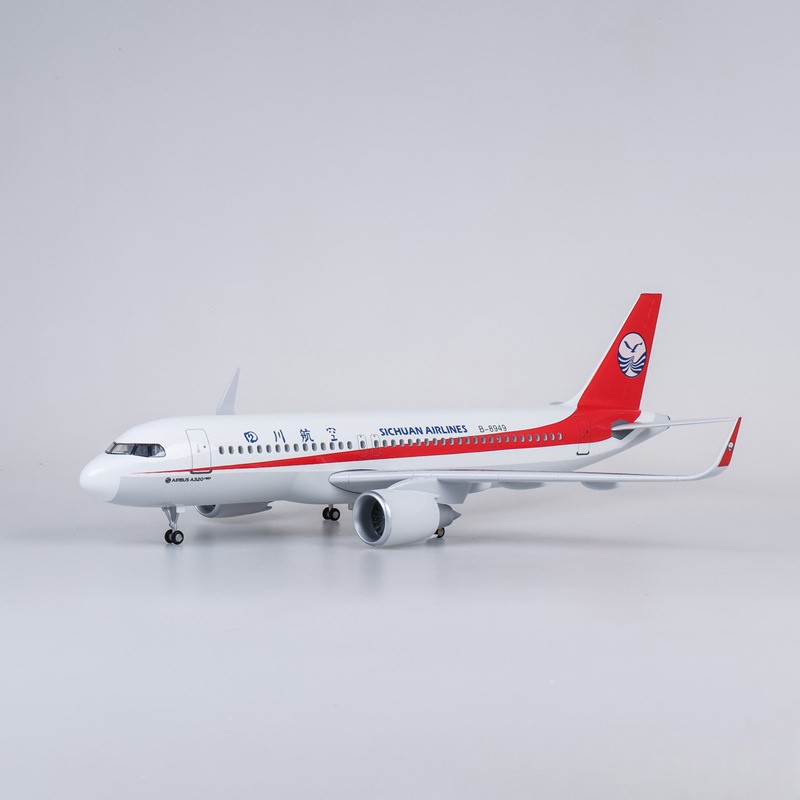 طقم نموذج طائرة من الراتنج الم - مراجعة Model Kit Ixchel وسعره